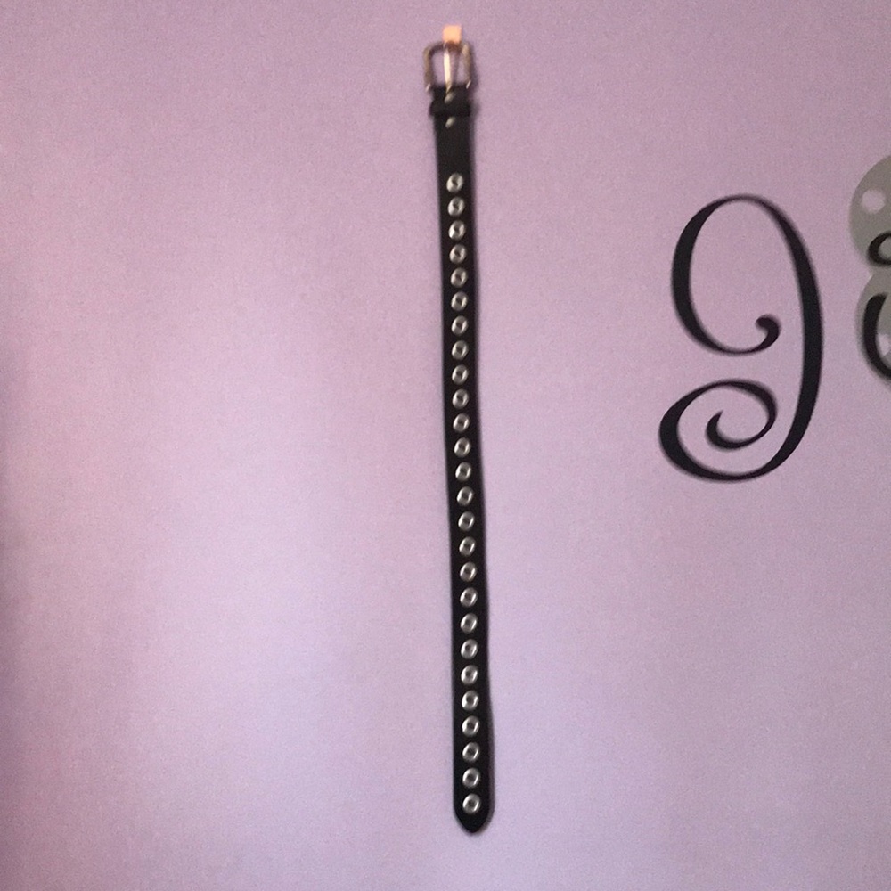 Vintage single prong belt